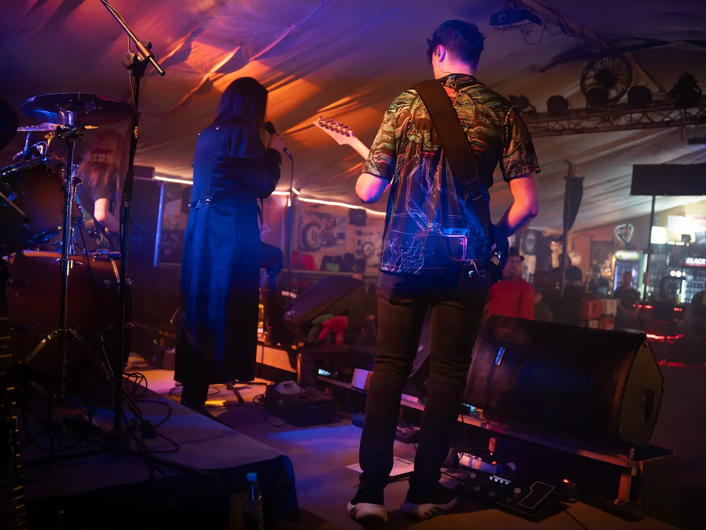 Wishfulland-GaragePub 4